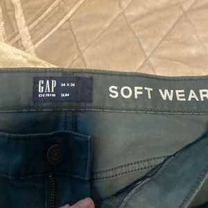 Gap green pants